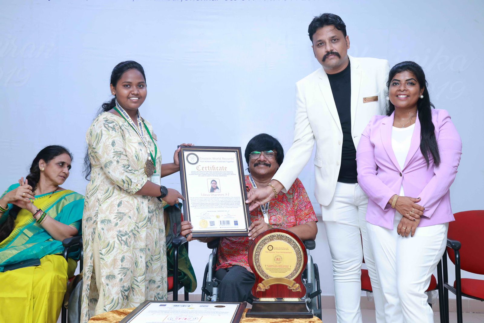 WORLD RECORD FOR WRITING SLOGANS ON CLOTH BAGS TO PROMOTE A PLASTIC BAG-FREE ENVIRONMENT AND CREATING HUMAN ANATOMY FORMATIONS HIGHLIGHTING DONATABLE ORGANS BY 2,500 STUDENTS TO RAISE AWARENESS